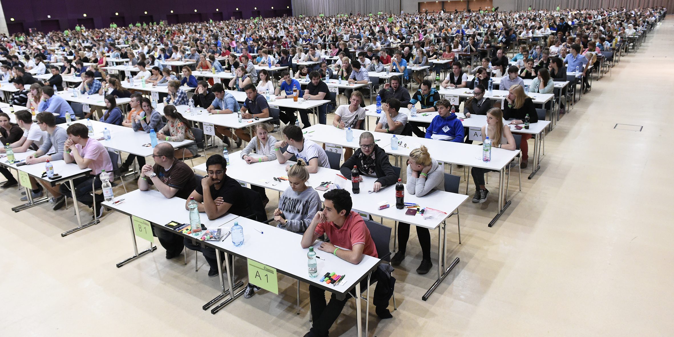 Aufnahmetest der Med Uni Graz in der Messehalle 2800 Teilnehmer